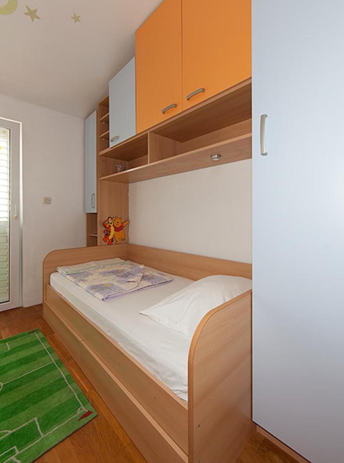 Apartments Zorica Tucepi Exterior photo