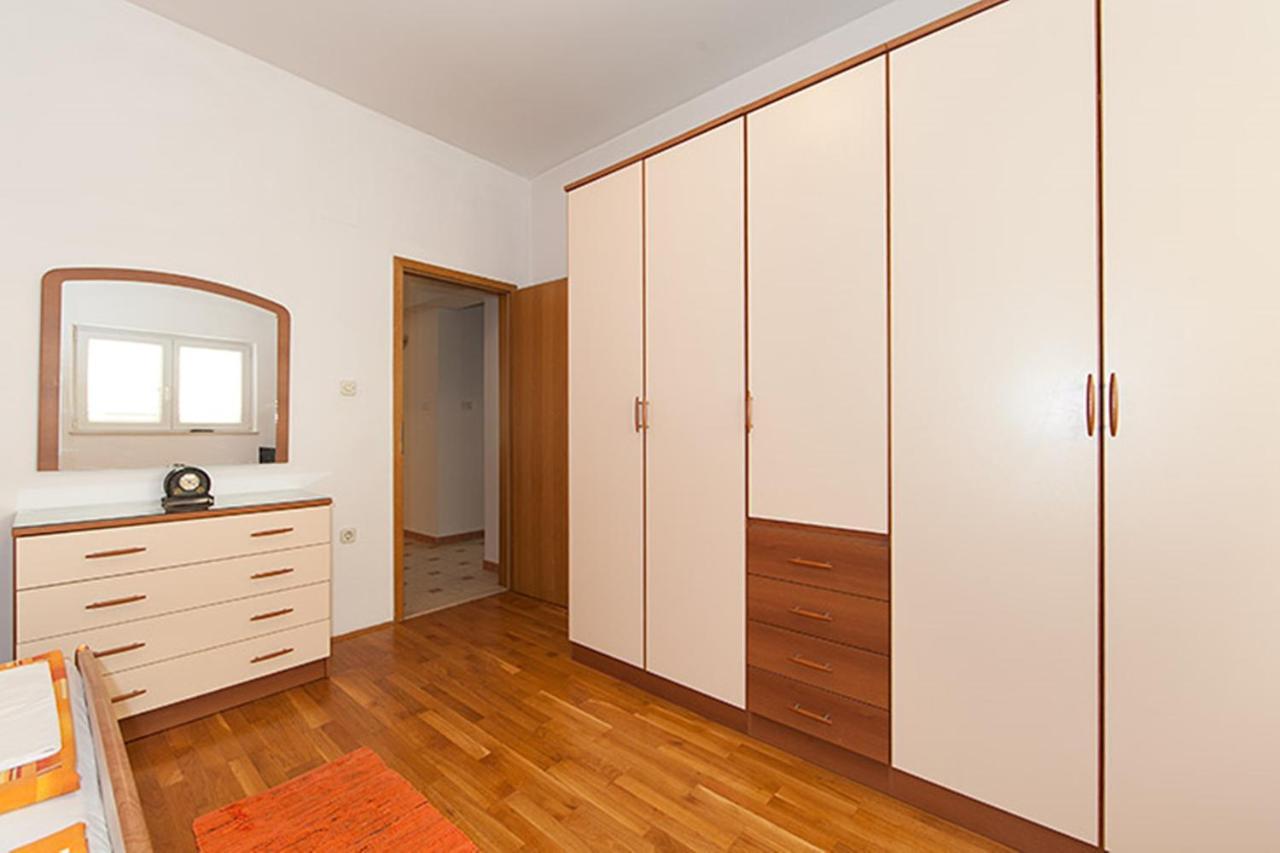 Apartments Zorica Tucepi Exterior photo